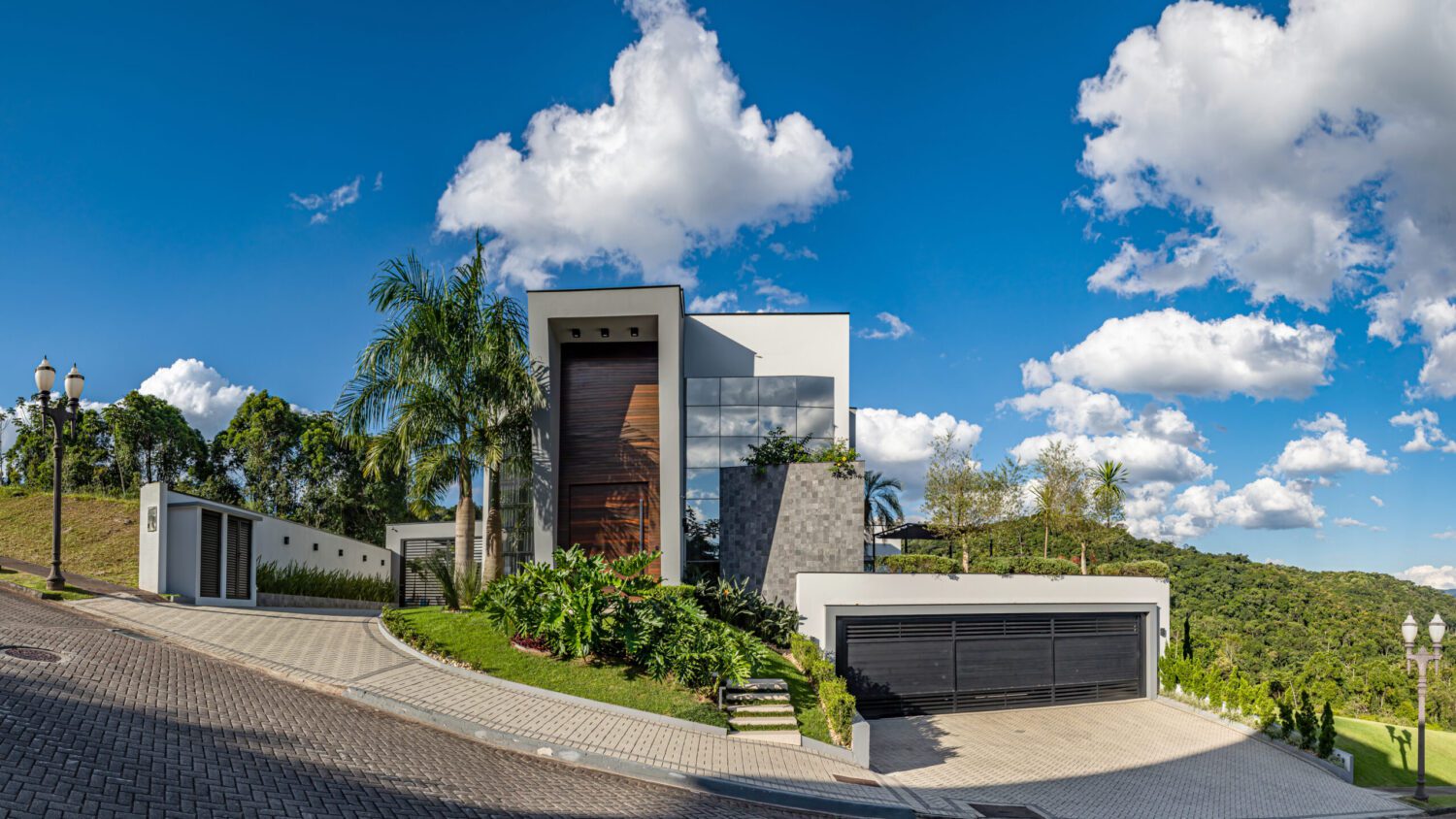 Panorâmica frente casa